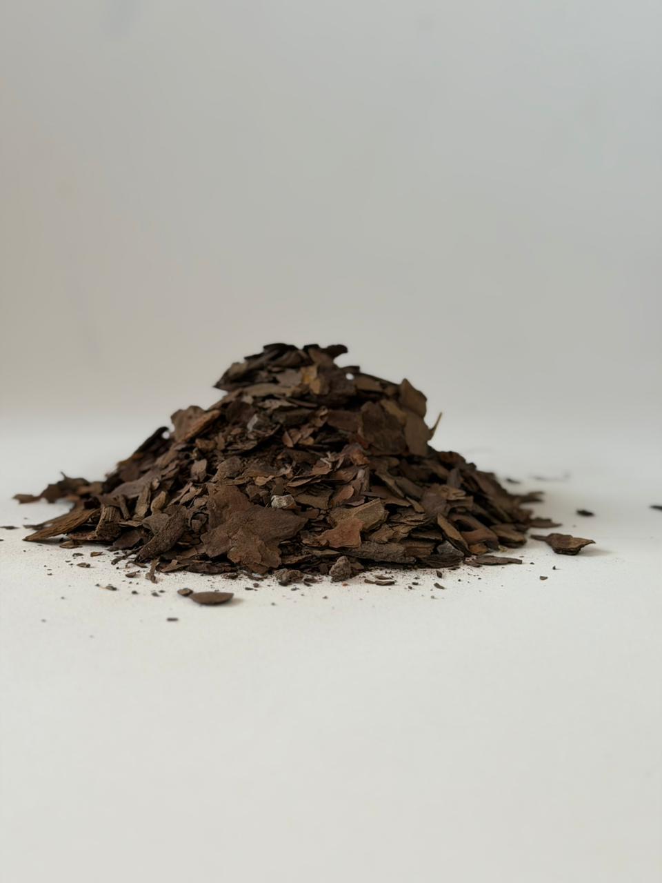 Cáscara de Pino con Tierra – 10 Lts